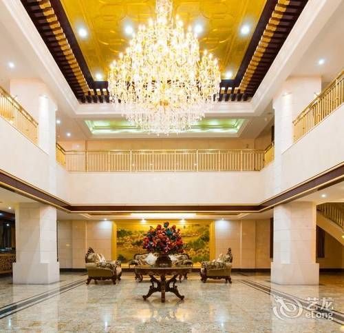 Hotel St. Treasure Luxury Qinghai China Si-ning Exteriér fotografie